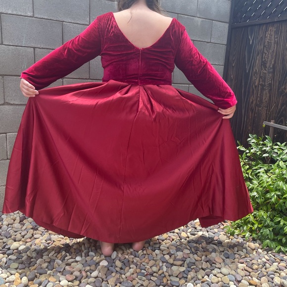 Velvet Satin Dress - Picture 9 of 11